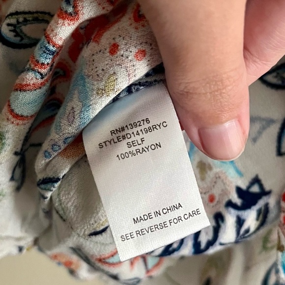 Daniel Rainn Floral Blouse - Picture 7 of 8